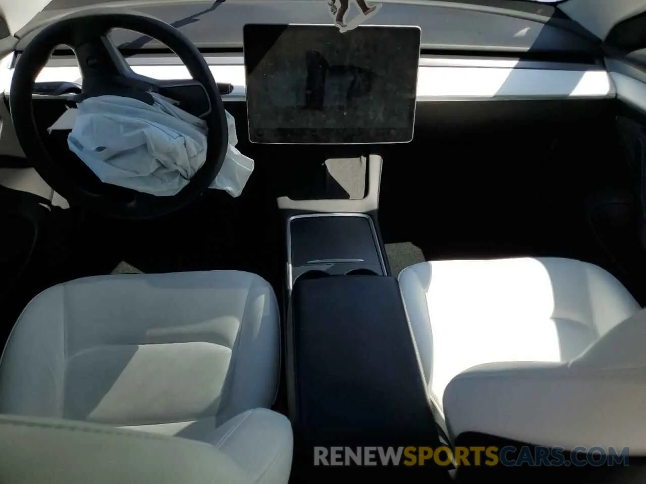 8 Photograph of a damaged car 5YJ3E1EB7NF260337 TESLA MODEL S 2022