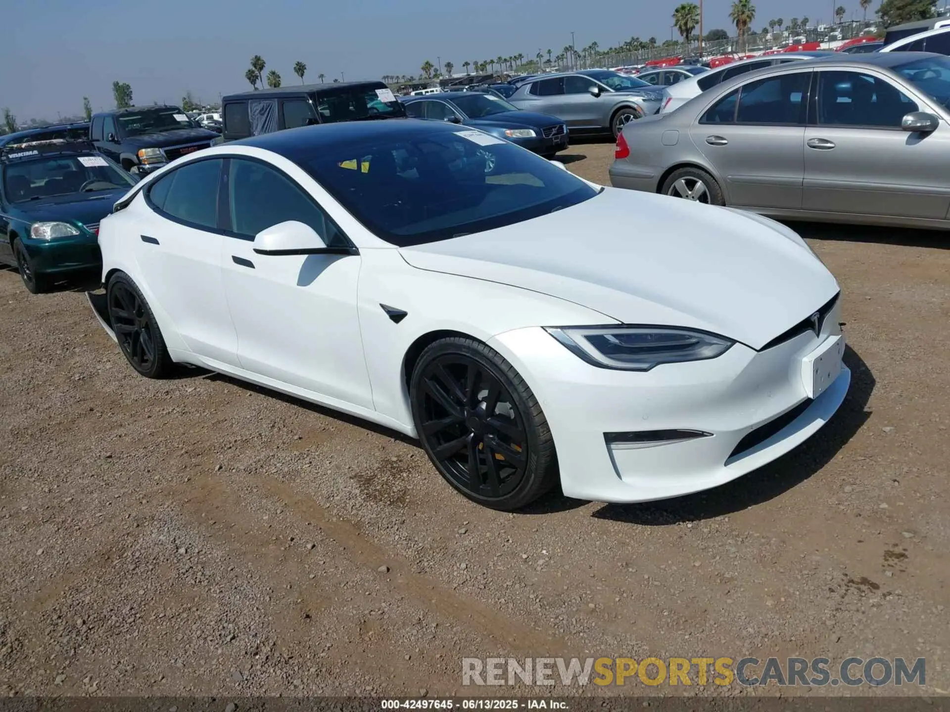 1 Photograph of a damaged car 5YJSA1E50NF459084 TESLA MODEL S 2022