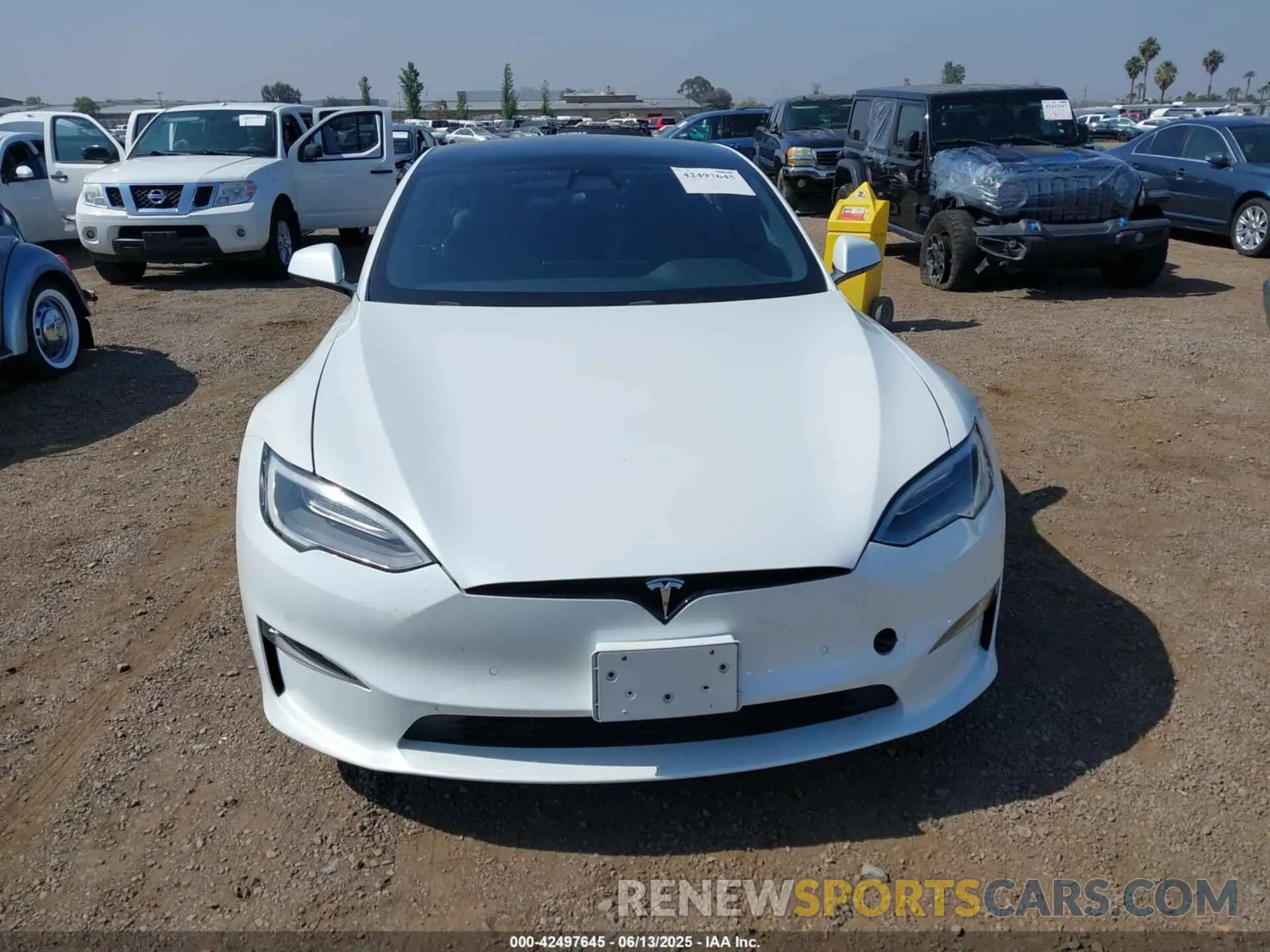 12 Photograph of a damaged car 5YJSA1E50NF459084 TESLA MODEL S 2022