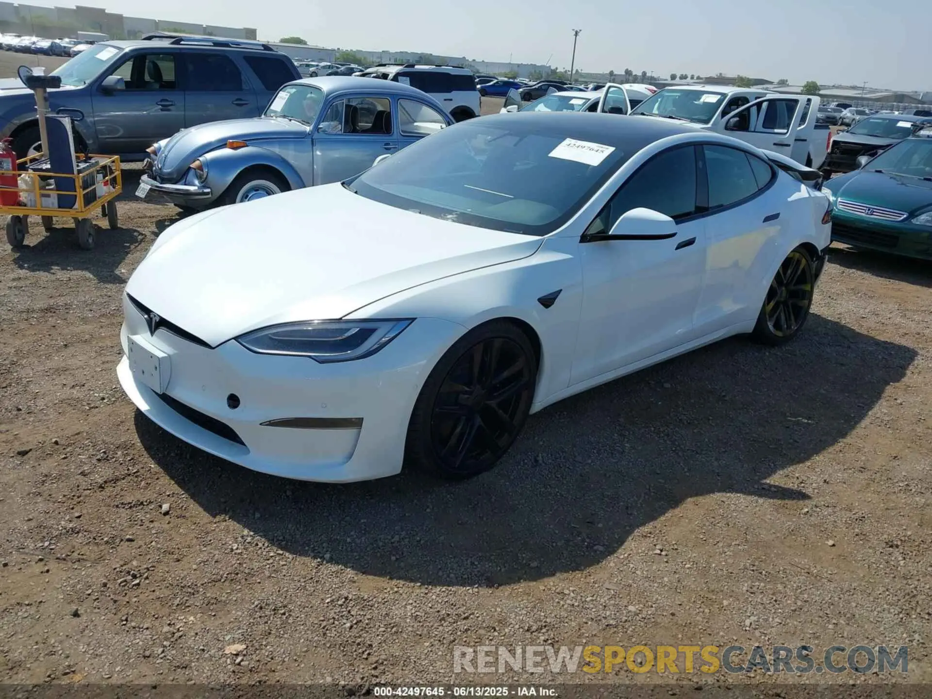 2 Photograph of a damaged car 5YJSA1E50NF459084 TESLA MODEL S 2022