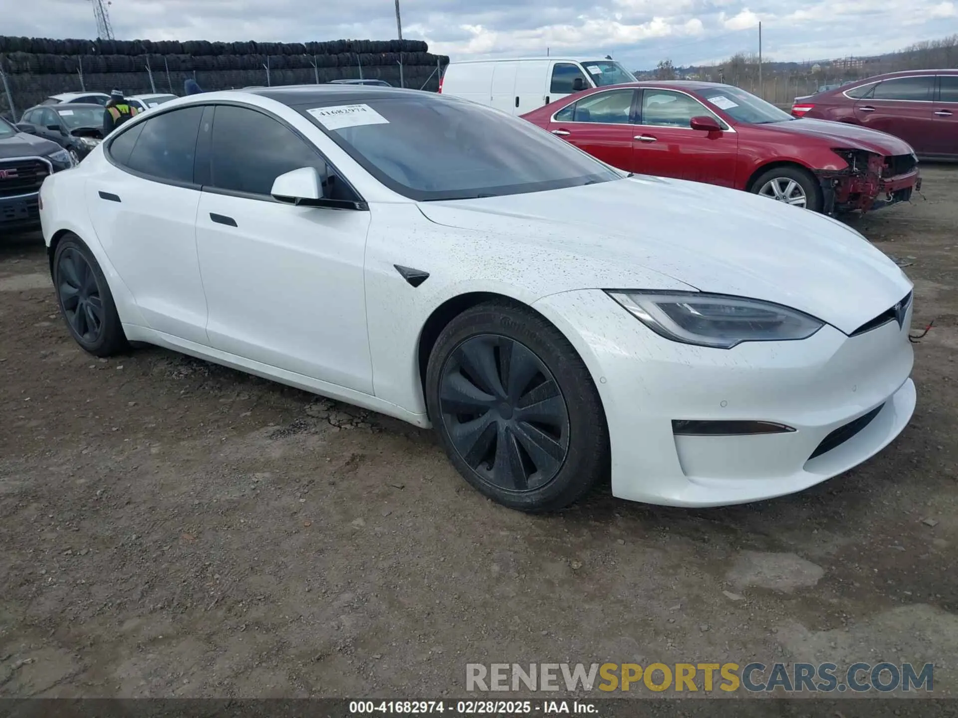 1 Photograph of a damaged car 5YJSA1E50NF469579 TESLA MODEL S 2022