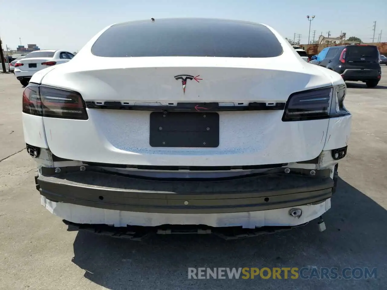 6 Photograph of a damaged car 5YJSA1E50NF491677 TESLA MODEL S 2022