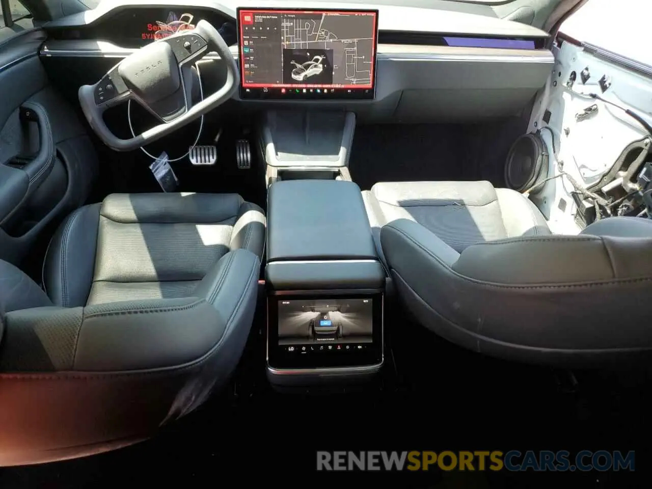 8 Photograph of a damaged car 5YJSA1E50NF491677 TESLA MODEL S 2022