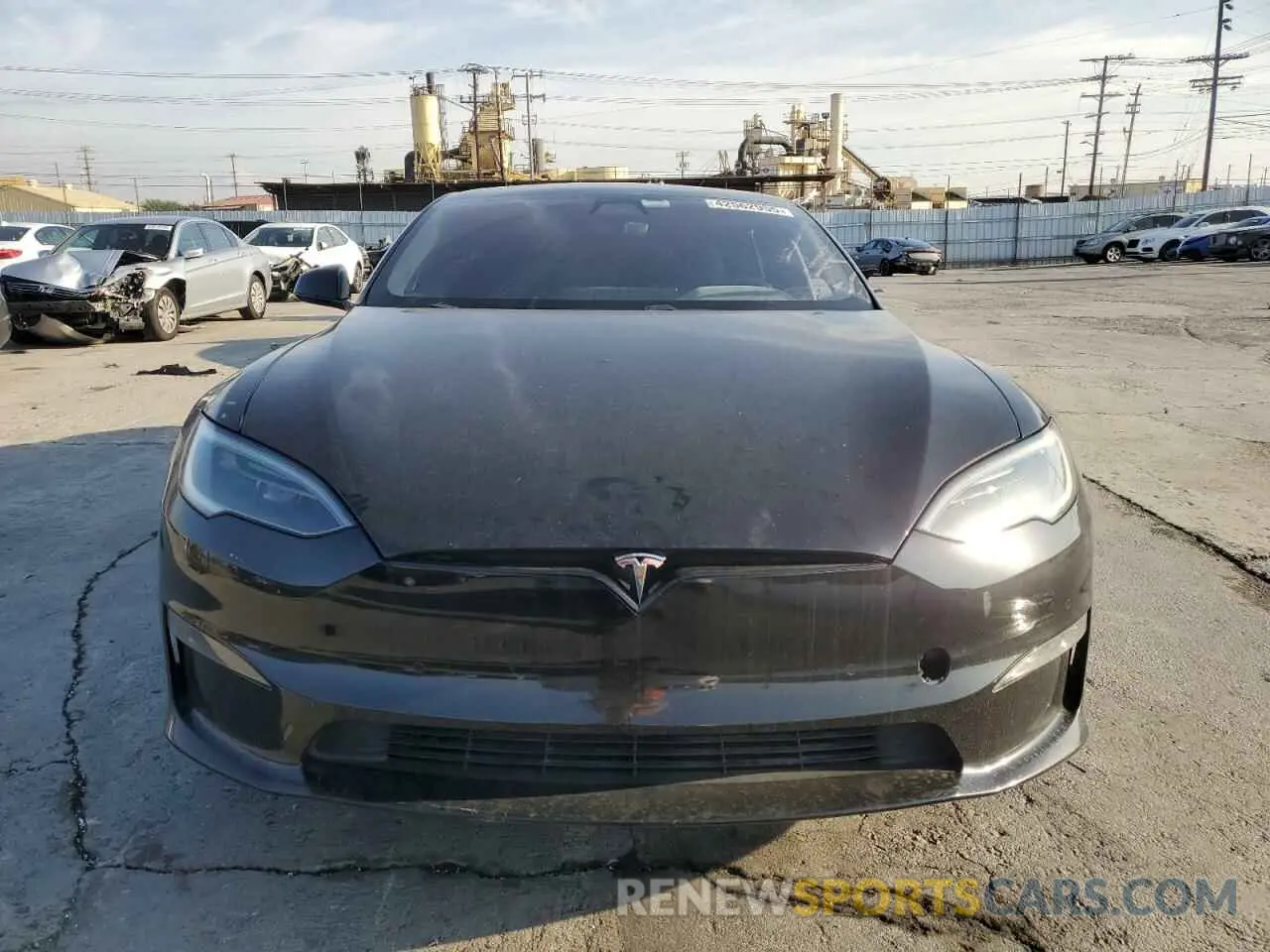 5 Photograph of a damaged car 5YJSA1E51NF482745 TESLA MODEL S 2022