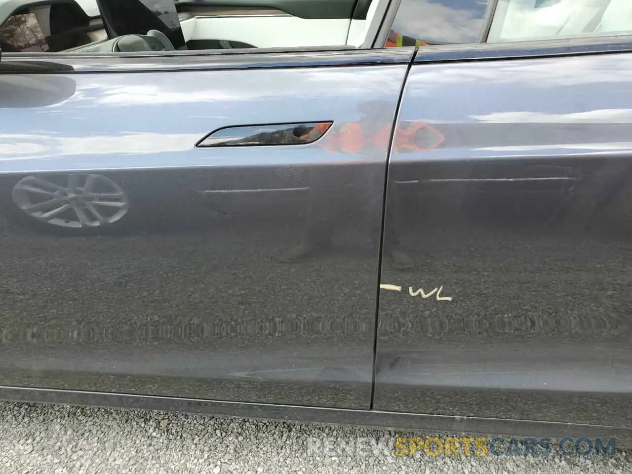 12 Photograph of a damaged car 5YJSA1E51NF488545 TESLA MODEL S 2022