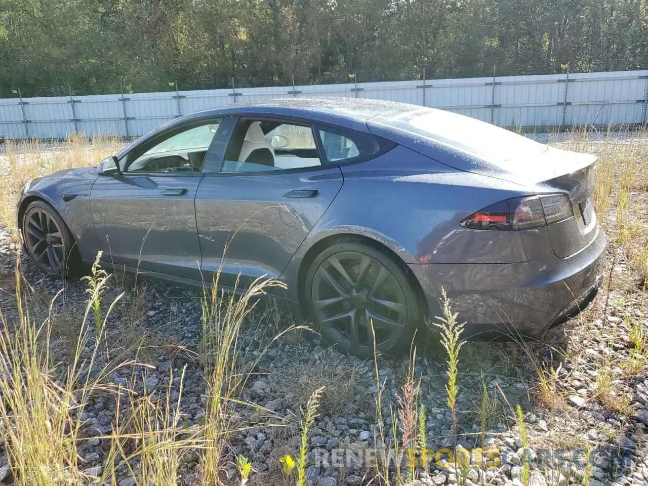 2 Photograph of a damaged car 5YJSA1E51NF488545 TESLA MODEL S 2022