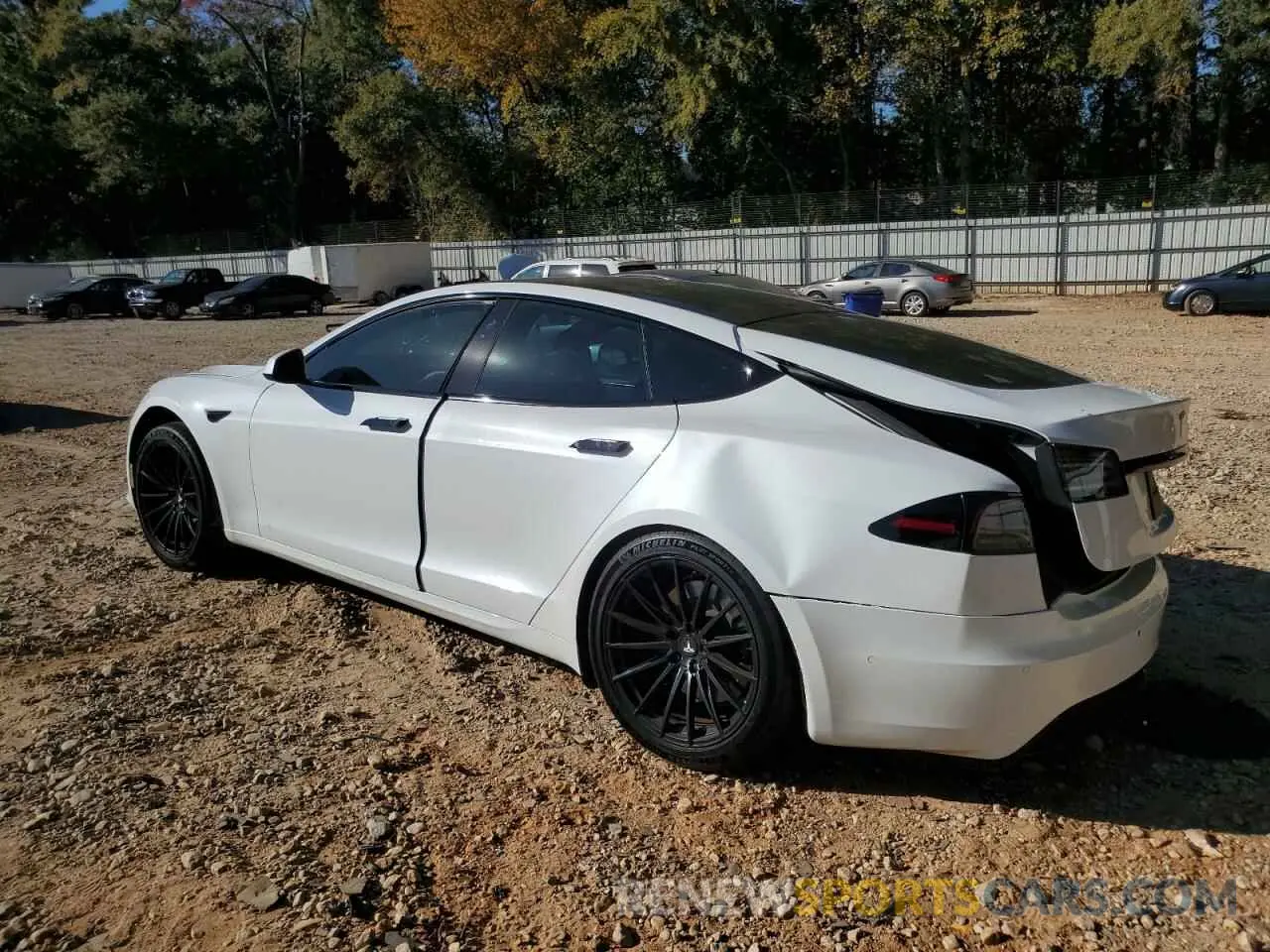 2 Photograph of a damaged car 5YJSA1E51NF489212 TESLA MODEL S 2022