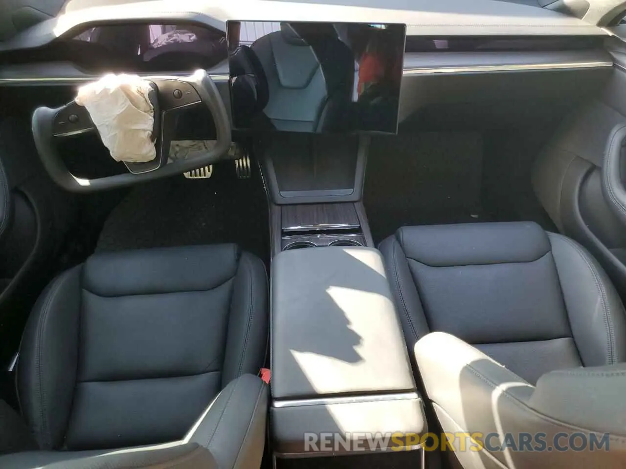 8 Photograph of a damaged car 5YJSA1E51NF489212 TESLA MODEL S 2022