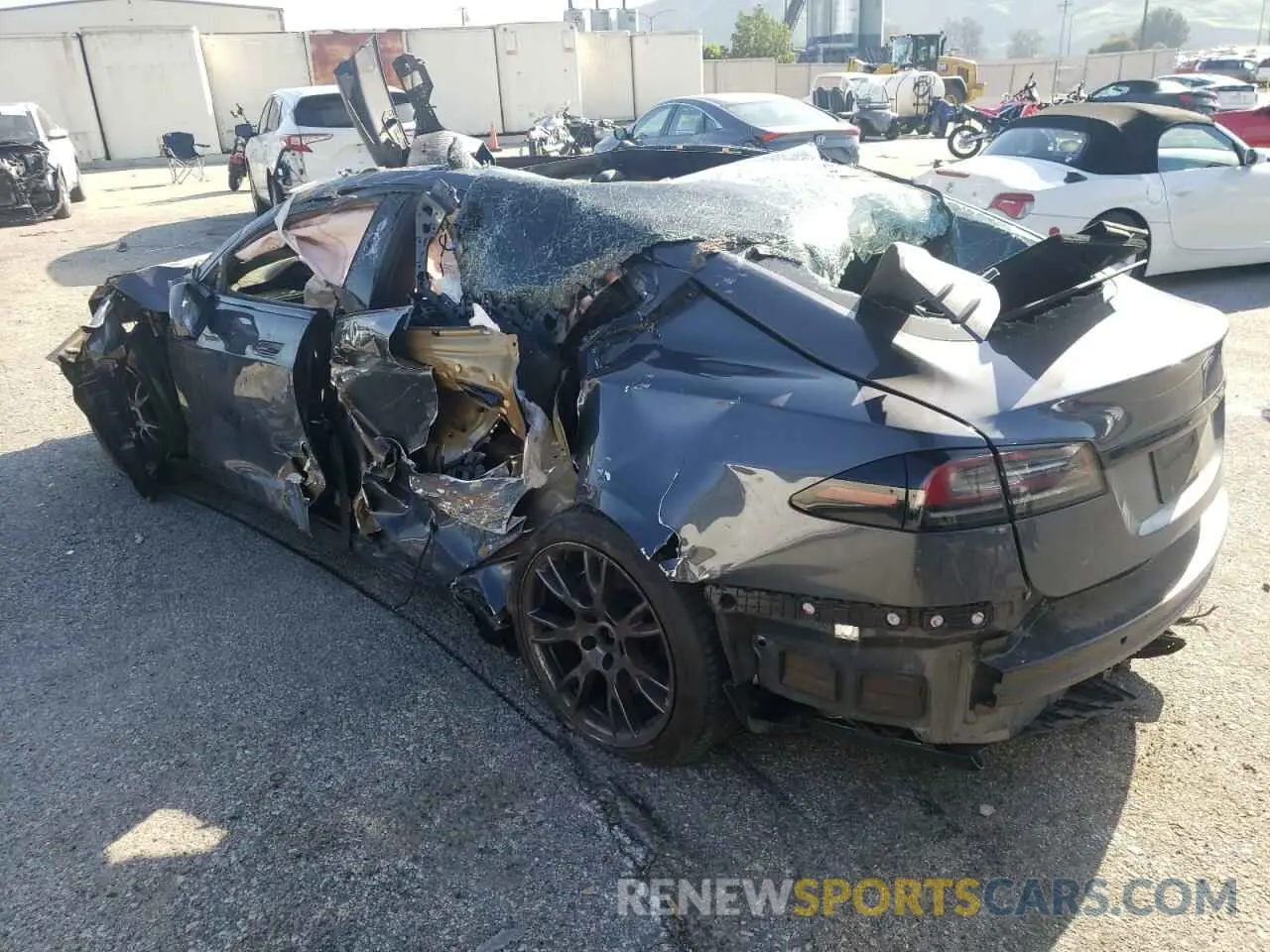 2 Photograph of a damaged car 5YJSA1E52NF480051 TESLA MODEL S 2022
