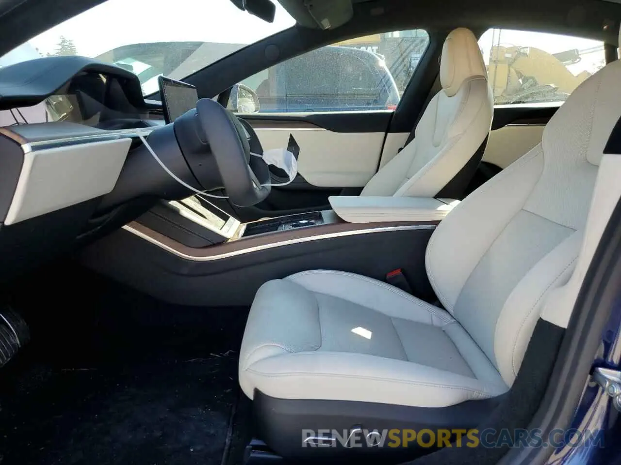 7 Photograph of a damaged car 5YJSA1E52NF490630 TESLA MODEL S 2022