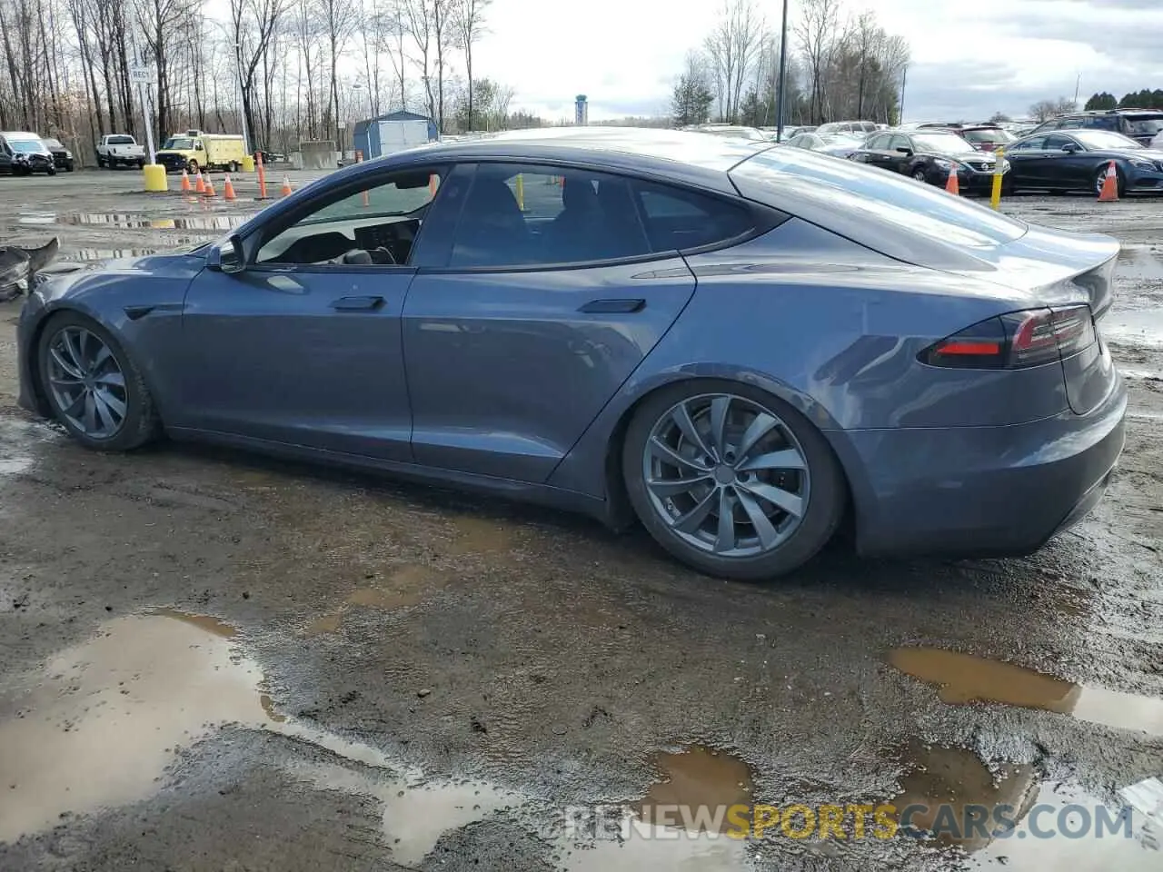 2 Photograph of a damaged car 5YJSA1E52NF493608 TESLA MODEL S 2022