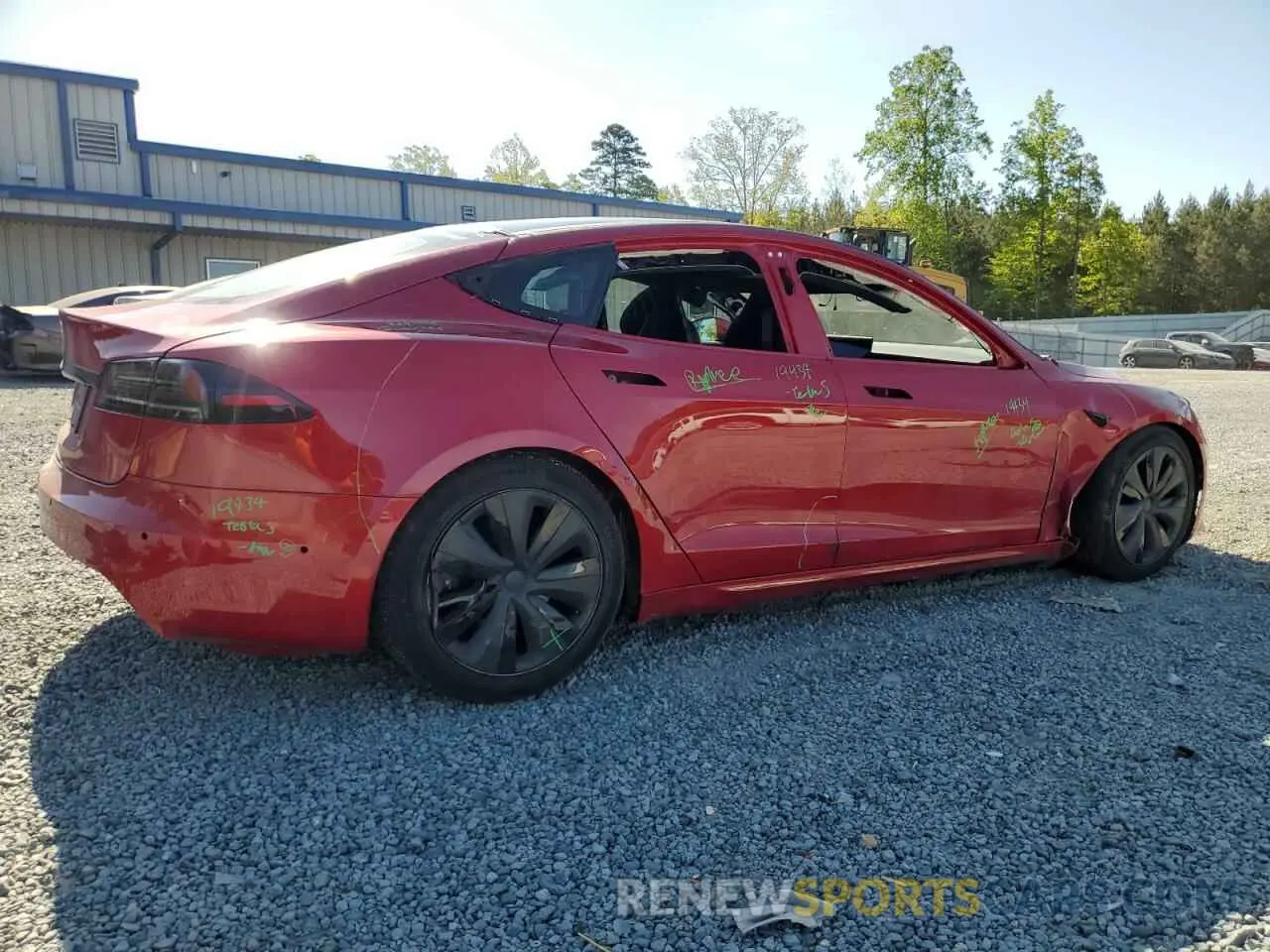 3 Photograph of a damaged car 5YJSA1E52NF493799 TESLA MODEL S 2022