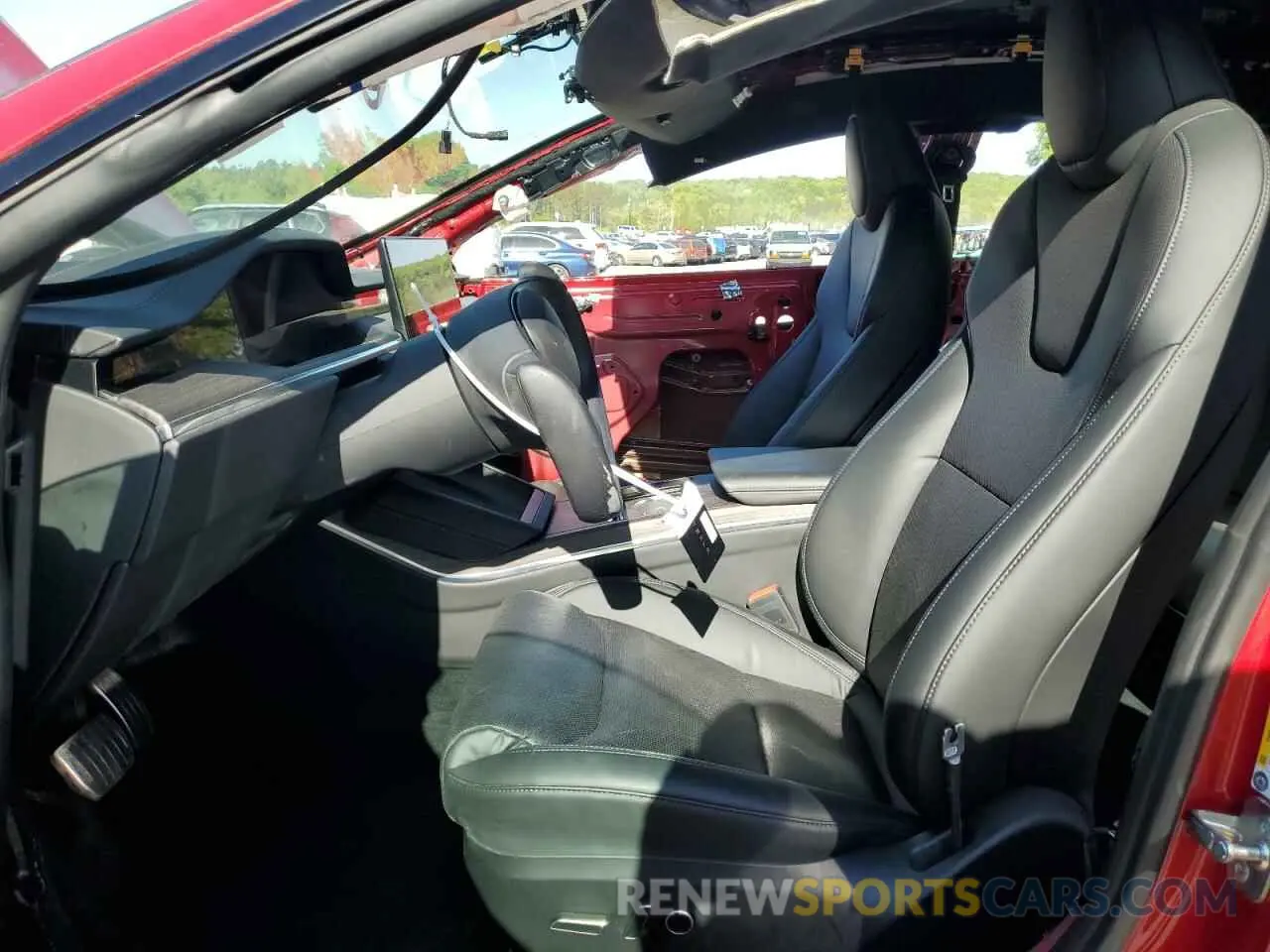 7 Photograph of a damaged car 5YJSA1E52NF493799 TESLA MODEL S 2022