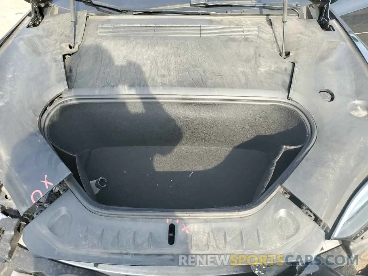 11 Photograph of a damaged car 5YJSA1E53NF478857 TESLA MODEL S 2022