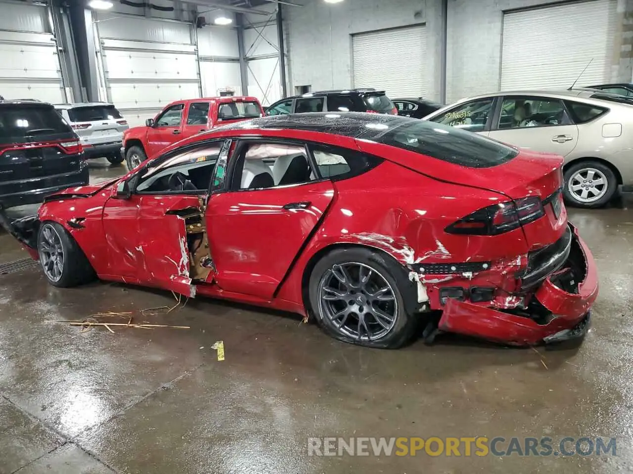 2 Photograph of a damaged car 5YJSA1E53NF483122 TESLA MODEL S 2022