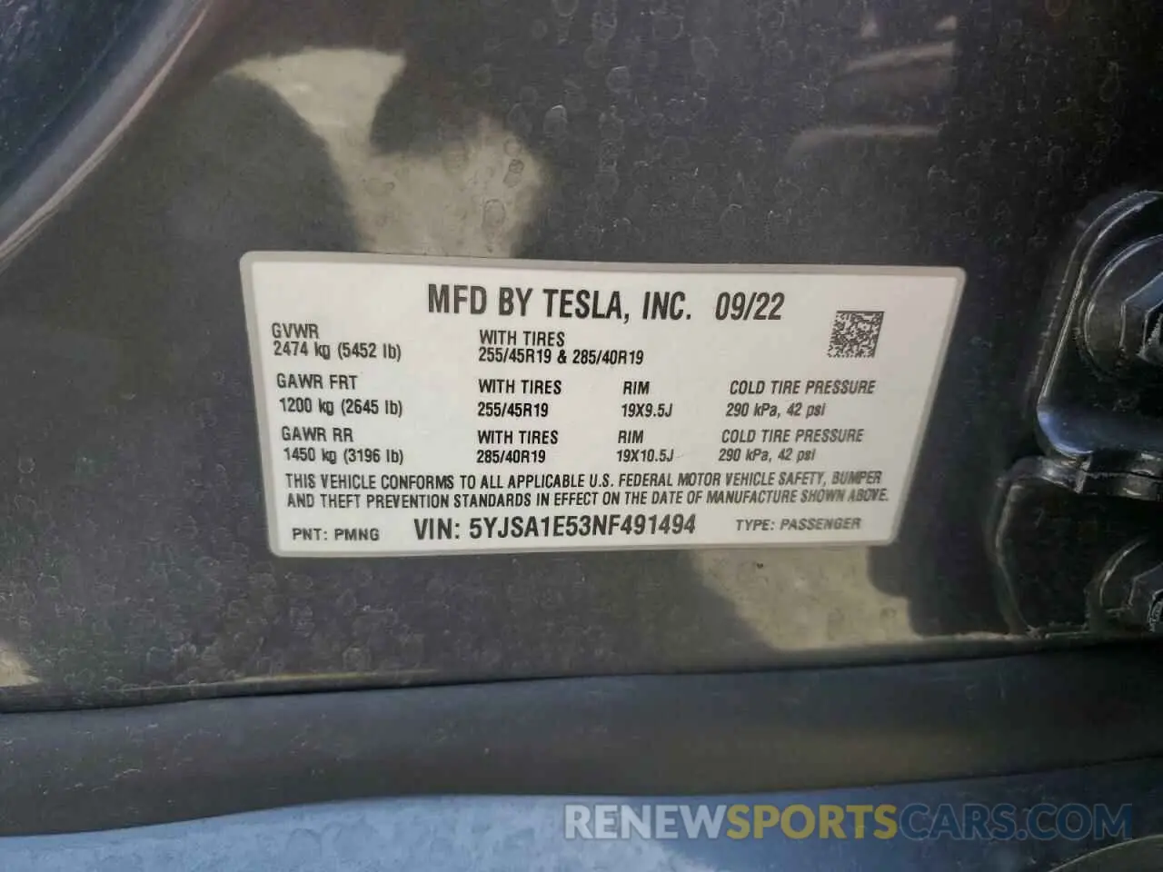 13 Photograph of a damaged car 5YJSA1E53NF491494 TESLA MODEL S 2022