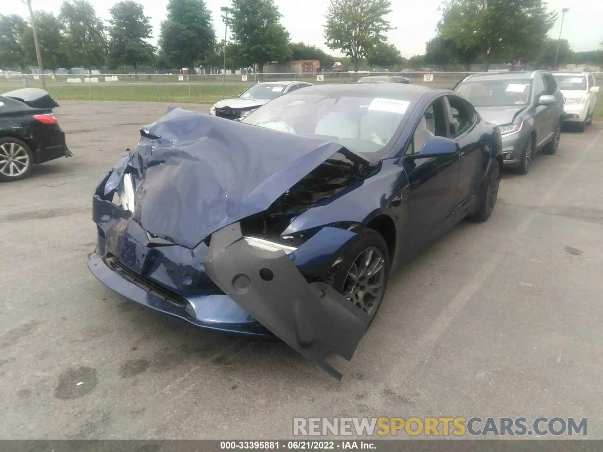 2 Photograph of a damaged car 5YJSA1E55NF467066 TESLA MODEL S 2022