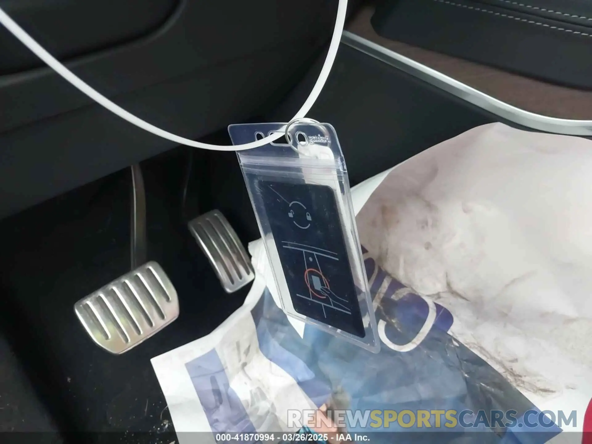 11 Photograph of a damaged car 5YJSA1E55NF474342 TESLA MODEL S 2022