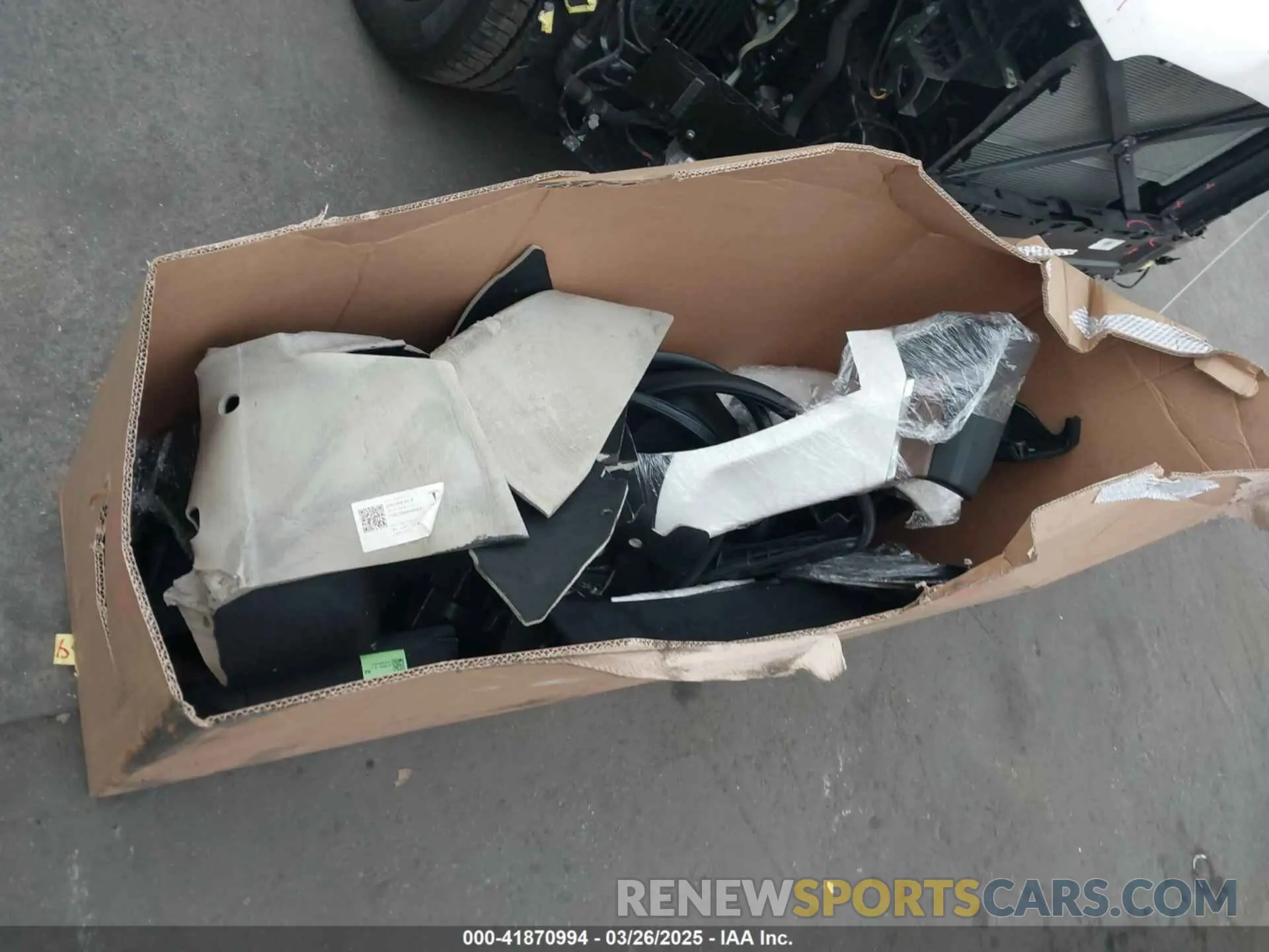 20 Photograph of a damaged car 5YJSA1E55NF474342 TESLA MODEL S 2022