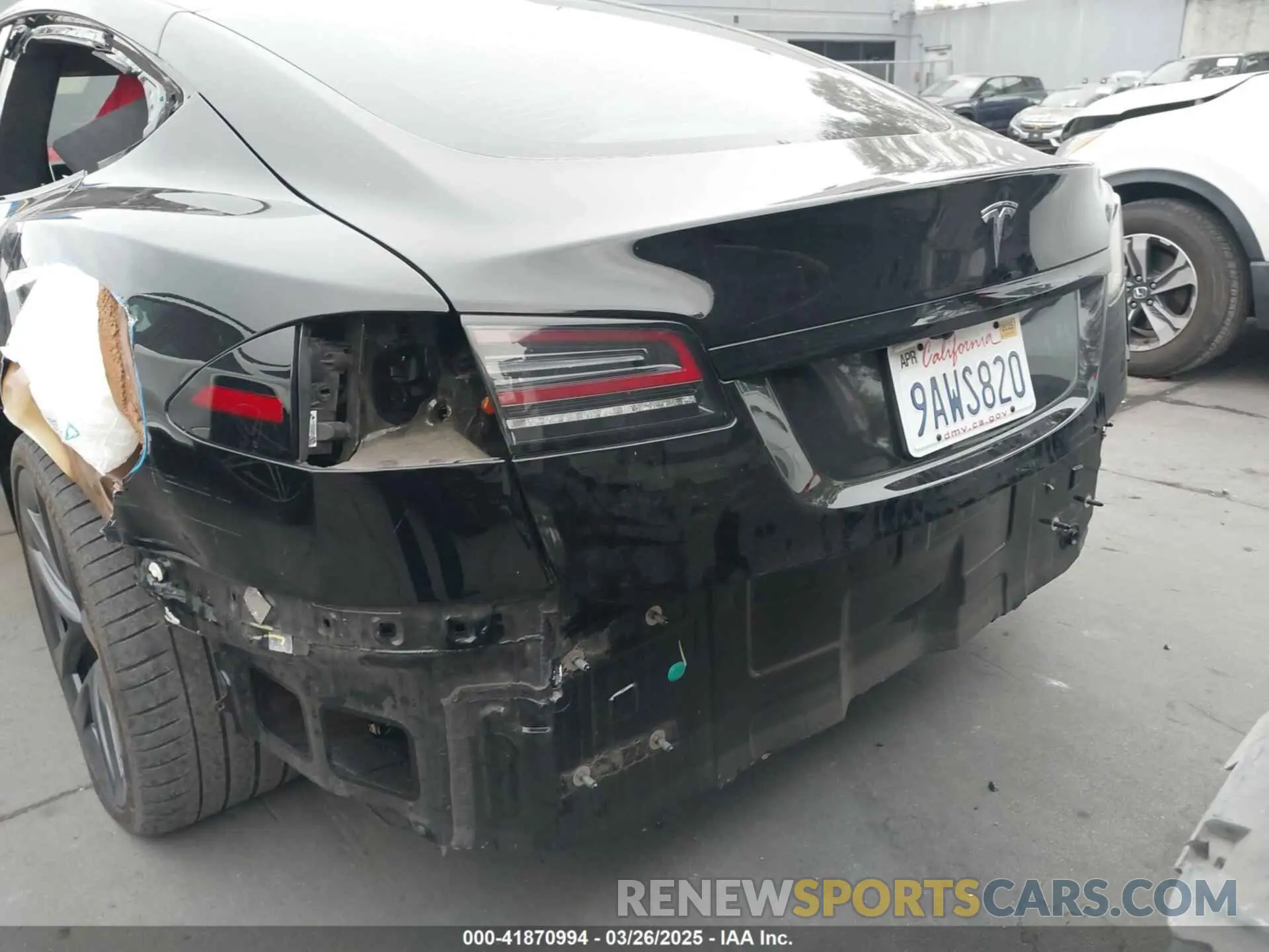 6 Photograph of a damaged car 5YJSA1E55NF474342 TESLA MODEL S 2022