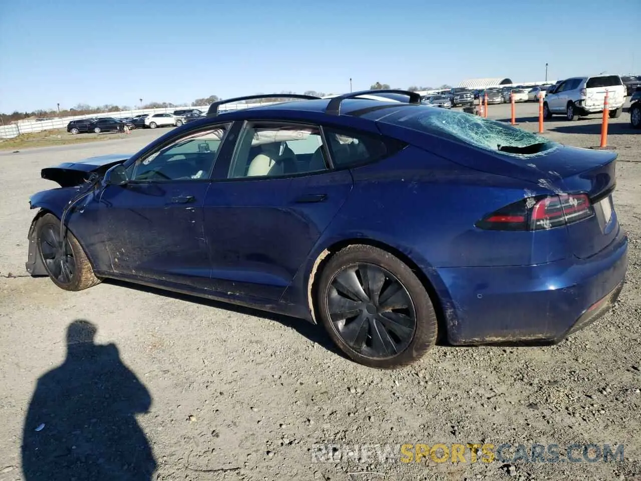 2 Photograph of a damaged car 5YJSA1E55NF475989 TESLA MODEL S 2022