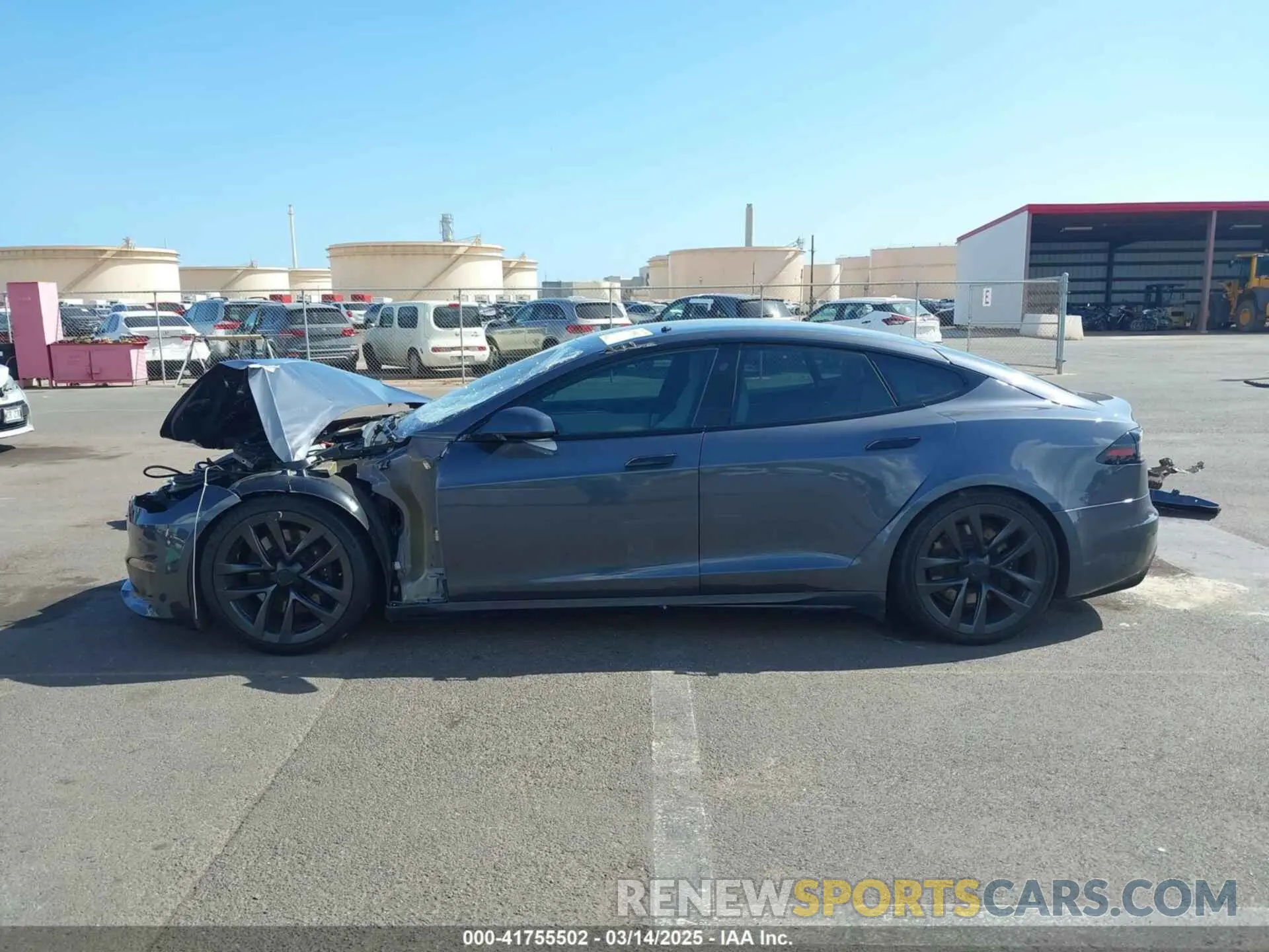 15 Photograph of a damaged car 5YJSA1E55NF483364 TESLA MODEL S 2022