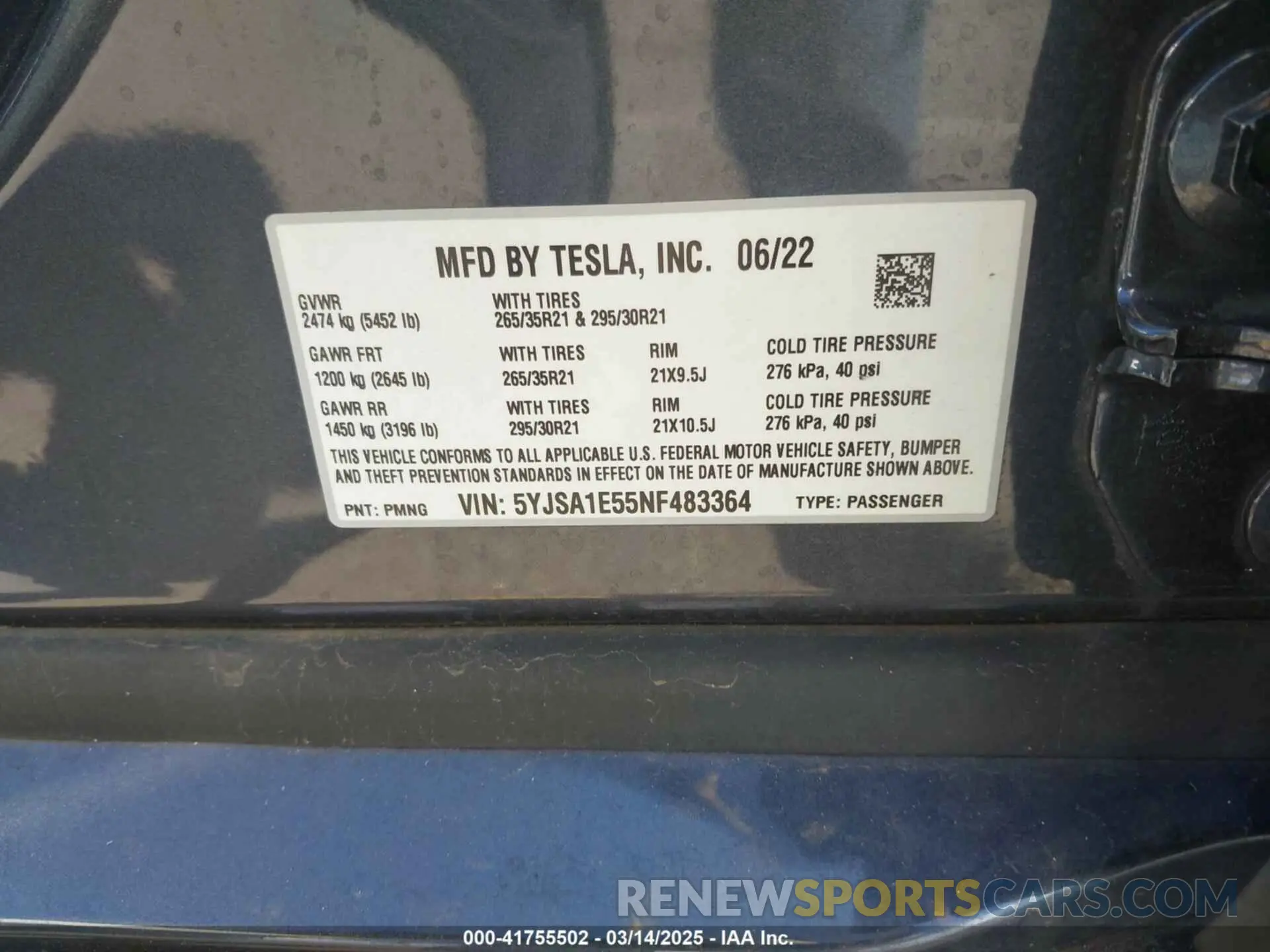9 Photograph of a damaged car 5YJSA1E55NF483364 TESLA MODEL S 2022