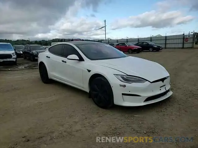 11 Photograph of a damaged car 5YJSA1E56NF470705 TESLA MODEL S 2022