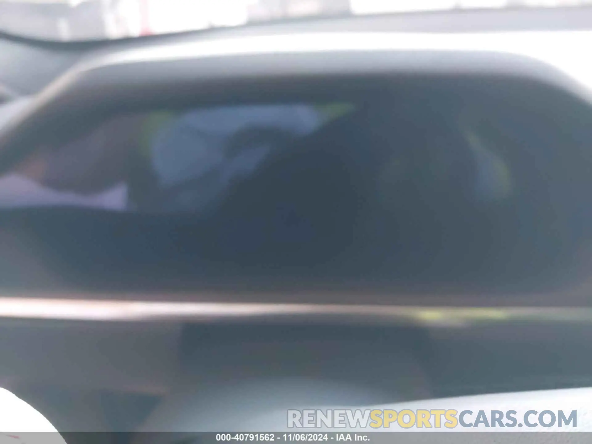 7 Photograph of a damaged car 5YJSA1E56NF476424 TESLA MODEL S 2022