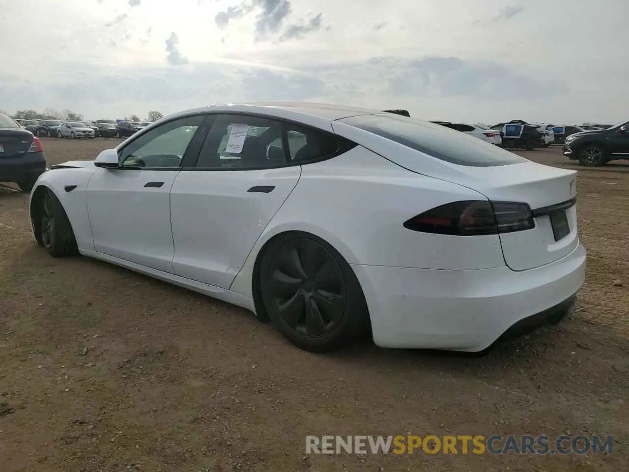 2 Photograph of a damaged car 5YJSA1E56NF476634 TESLA MODEL S 2022