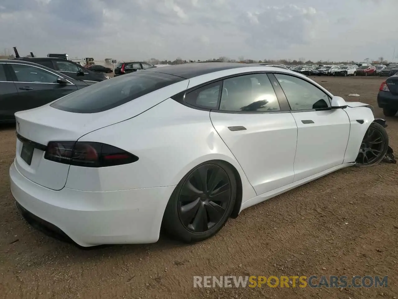 3 Photograph of a damaged car 5YJSA1E56NF476634 TESLA MODEL S 2022