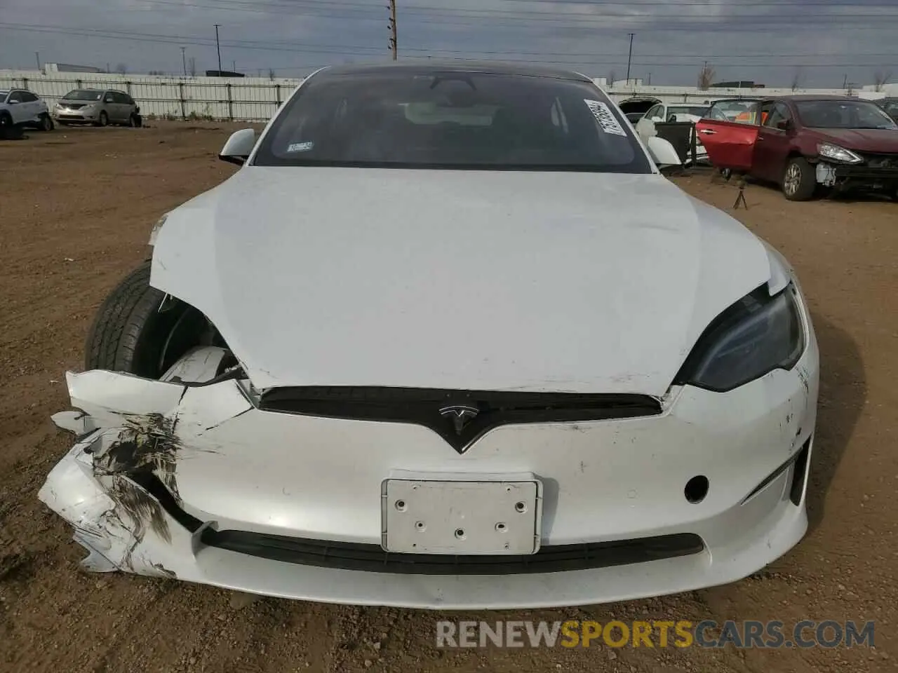 5 Photograph of a damaged car 5YJSA1E56NF476634 TESLA MODEL S 2022