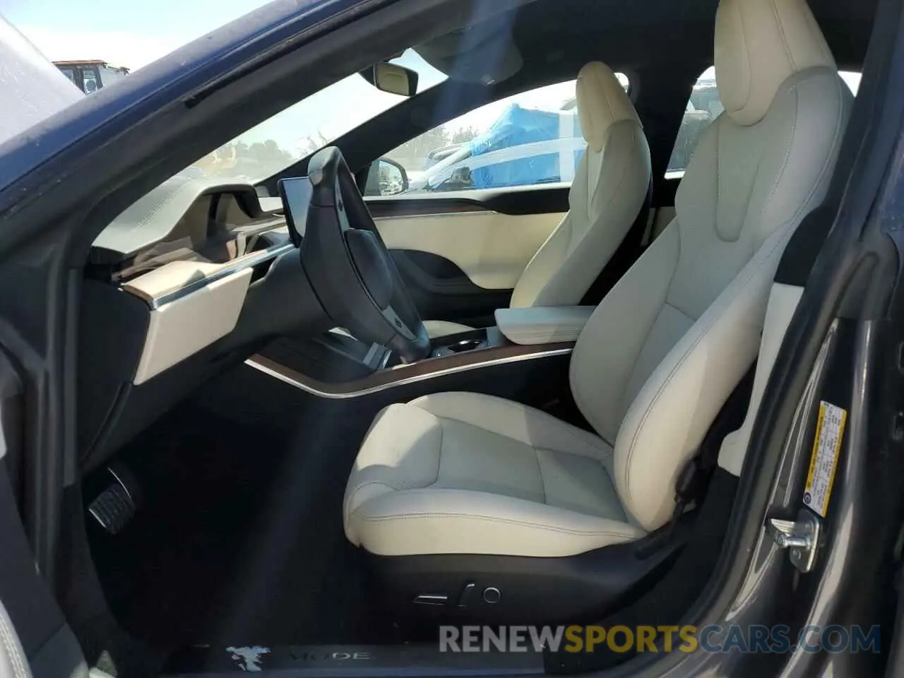 7 Photograph of a damaged car 5YJSA1E56NF487455 TESLA MODEL S 2022