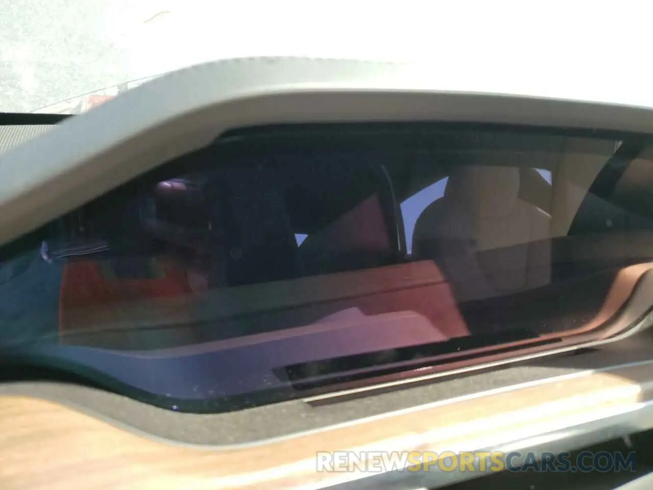 9 Photograph of a damaged car 5YJSA1E56NF487455 TESLA MODEL S 2022