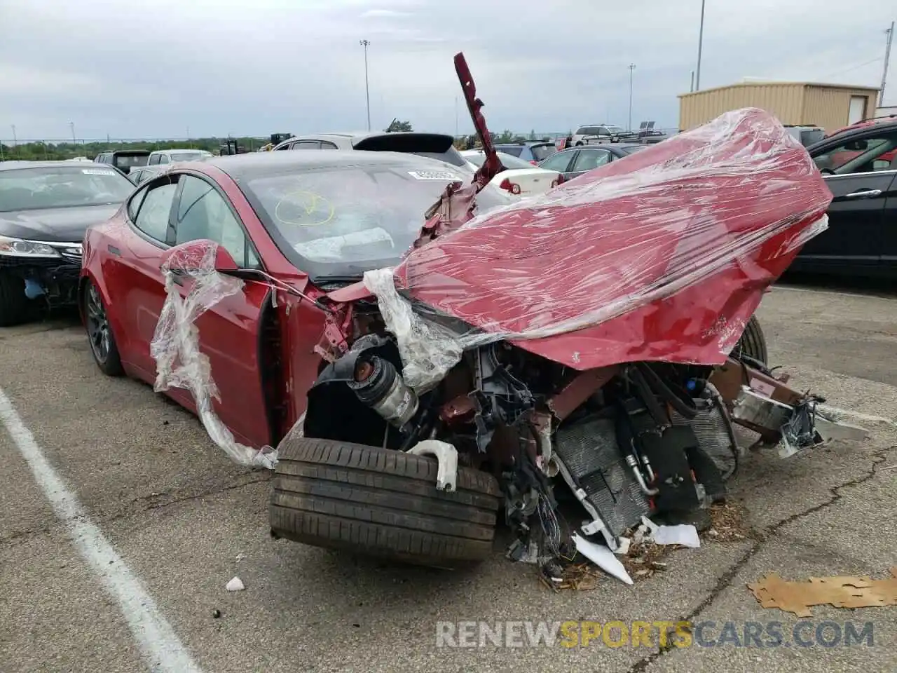 1 Photograph of a damaged car 5YJSA1E57NF462564 TESLA MODEL S 2022