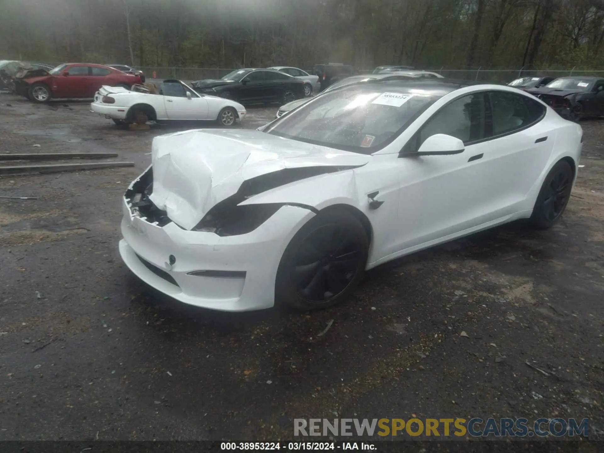 2 Photograph of a damaged car 5YJSA1E57NF462869 TESLA MODEL S 2022