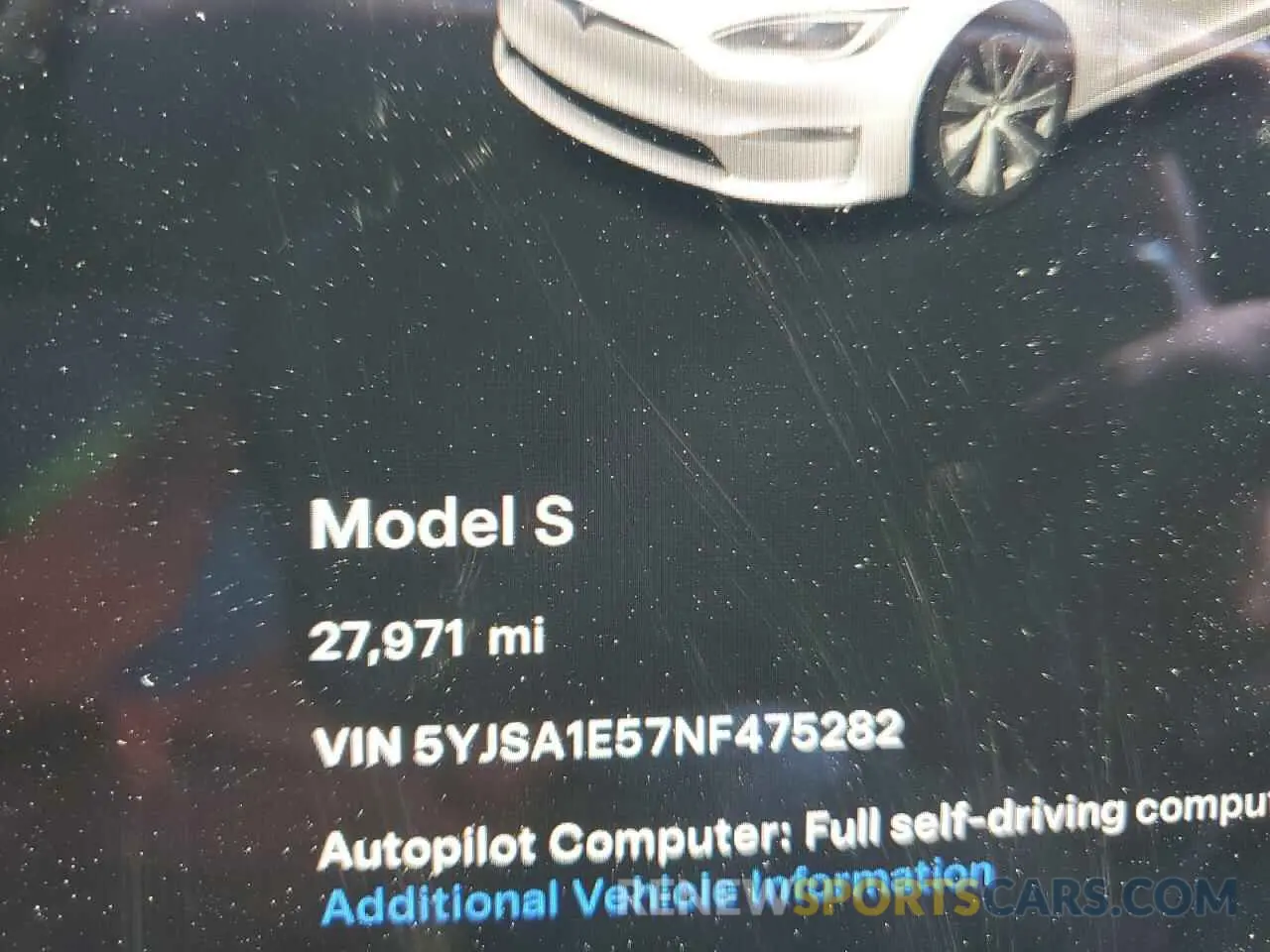 9 Photograph of a damaged car 5YJSA1E57NF475282 TESLA MODEL S 2022