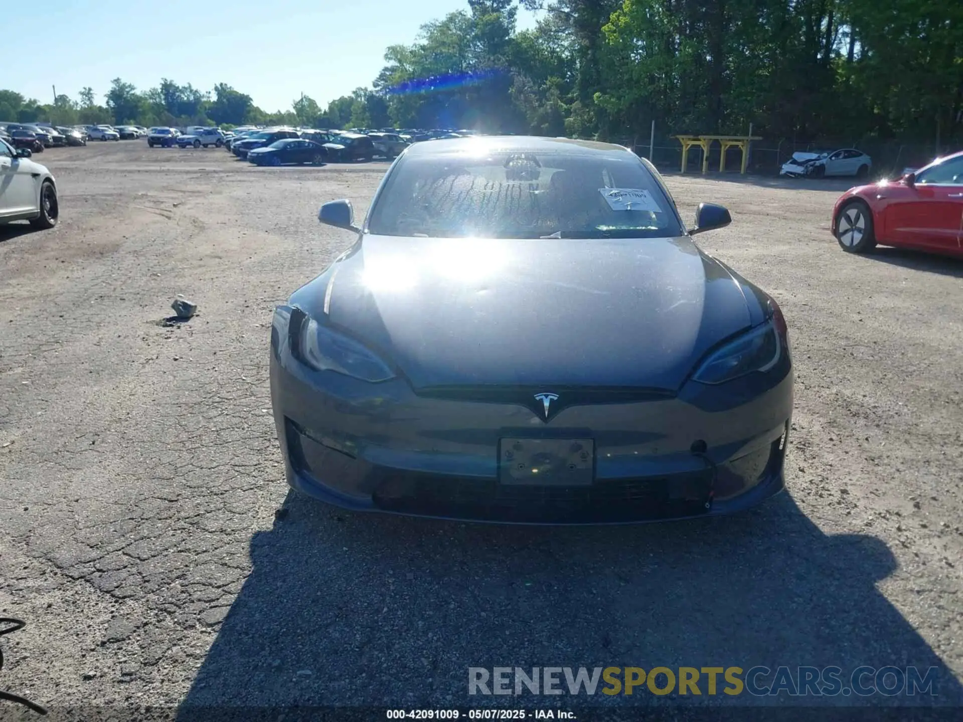 12 Photograph of a damaged car 5YJSA1E57NF479056 TESLA MODEL S 2022