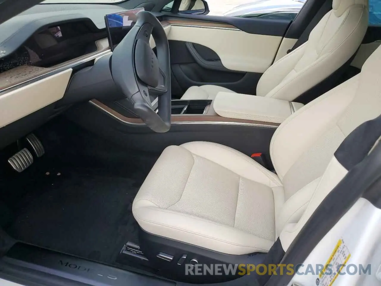 7 Photograph of a damaged car 5YJSA1E57NF487464 TESLA MODEL S 2022