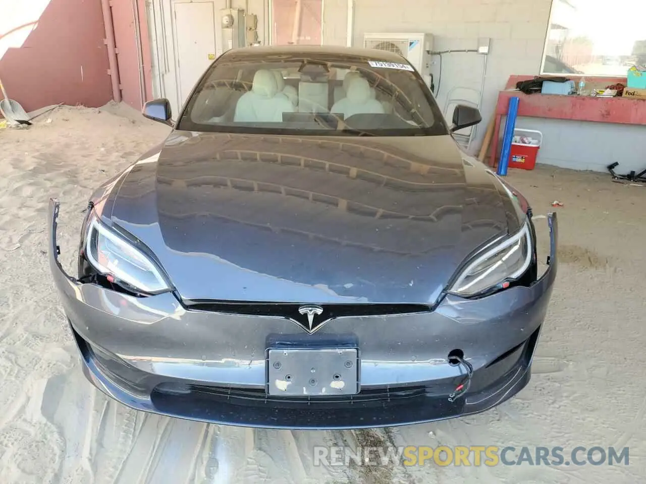 5 Photograph of a damaged car 5YJSA1E58NF461309 TESLA MODEL S 2022