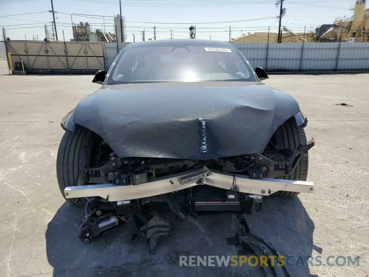 5 Photograph of a damaged car 5YJSA1E58NF463934 TESLA MODEL S 2022