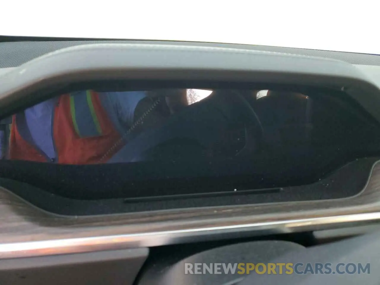 9 Photograph of a damaged car 5YJSA1E58NF477123 TESLA MODEL S 2022