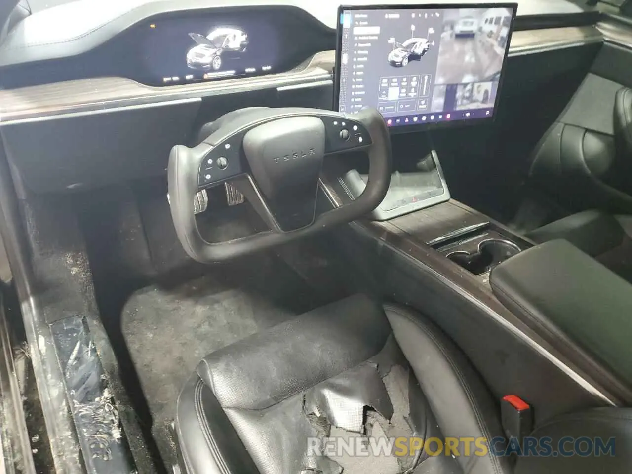 8 Photograph of a damaged car 5YJSA1E58NF478370 TESLA MODEL S 2022