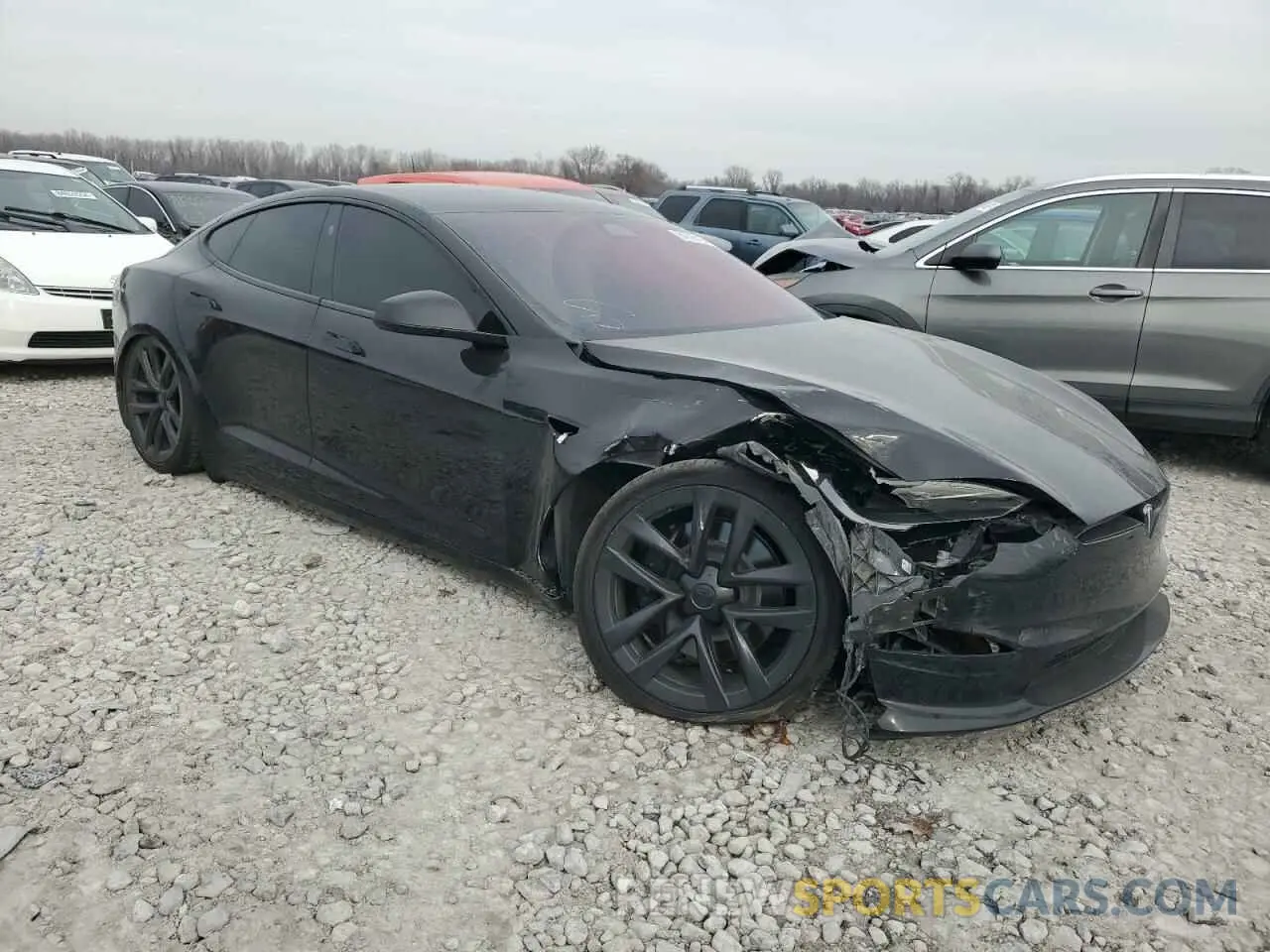 4 Photograph of a damaged car 5YJSA1E58NF479552 TESLA MODEL S 2022