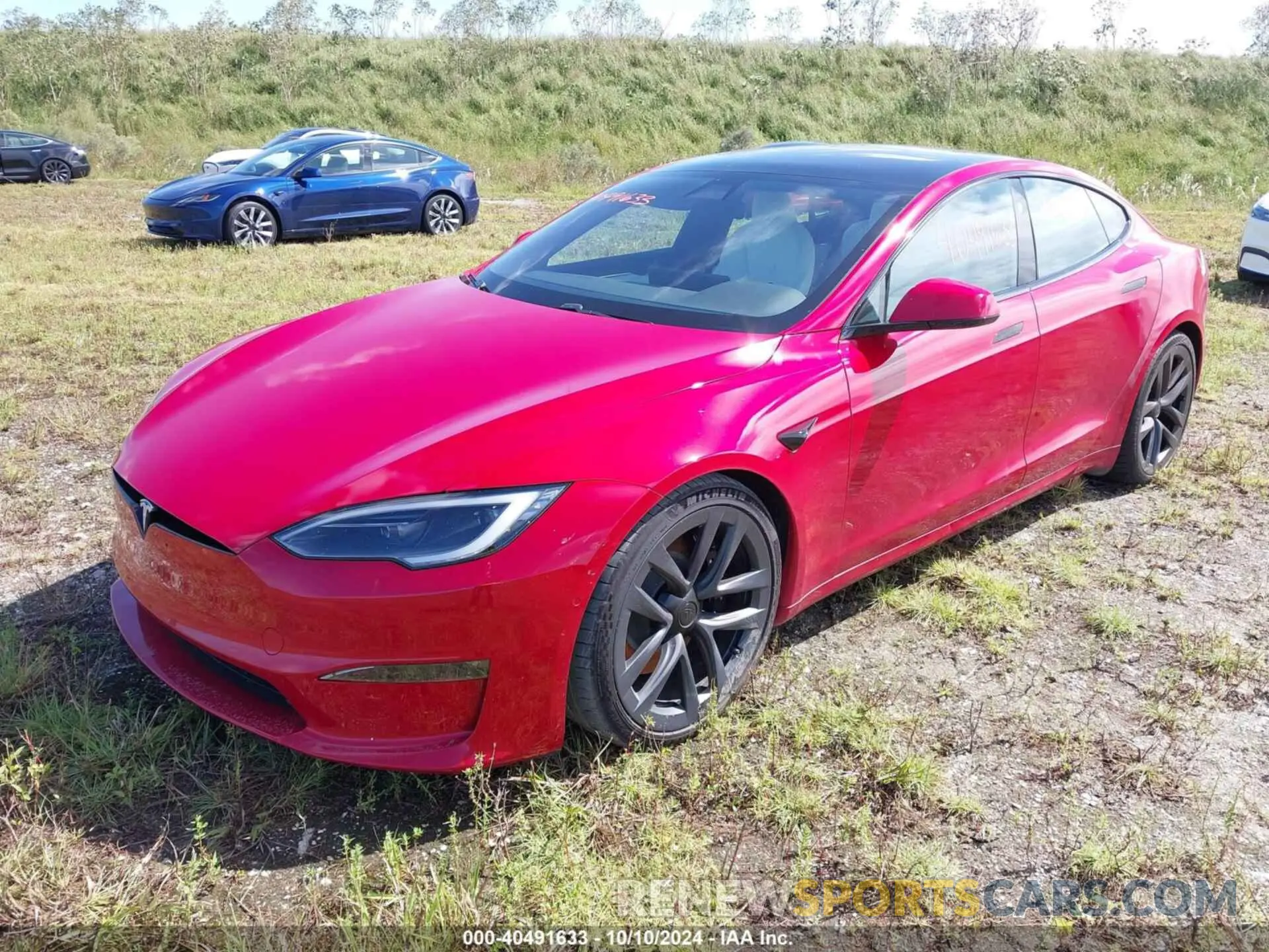 2 Photograph of a damaged car 5YJSA1E58NF487909 TESLA MODEL S 2022