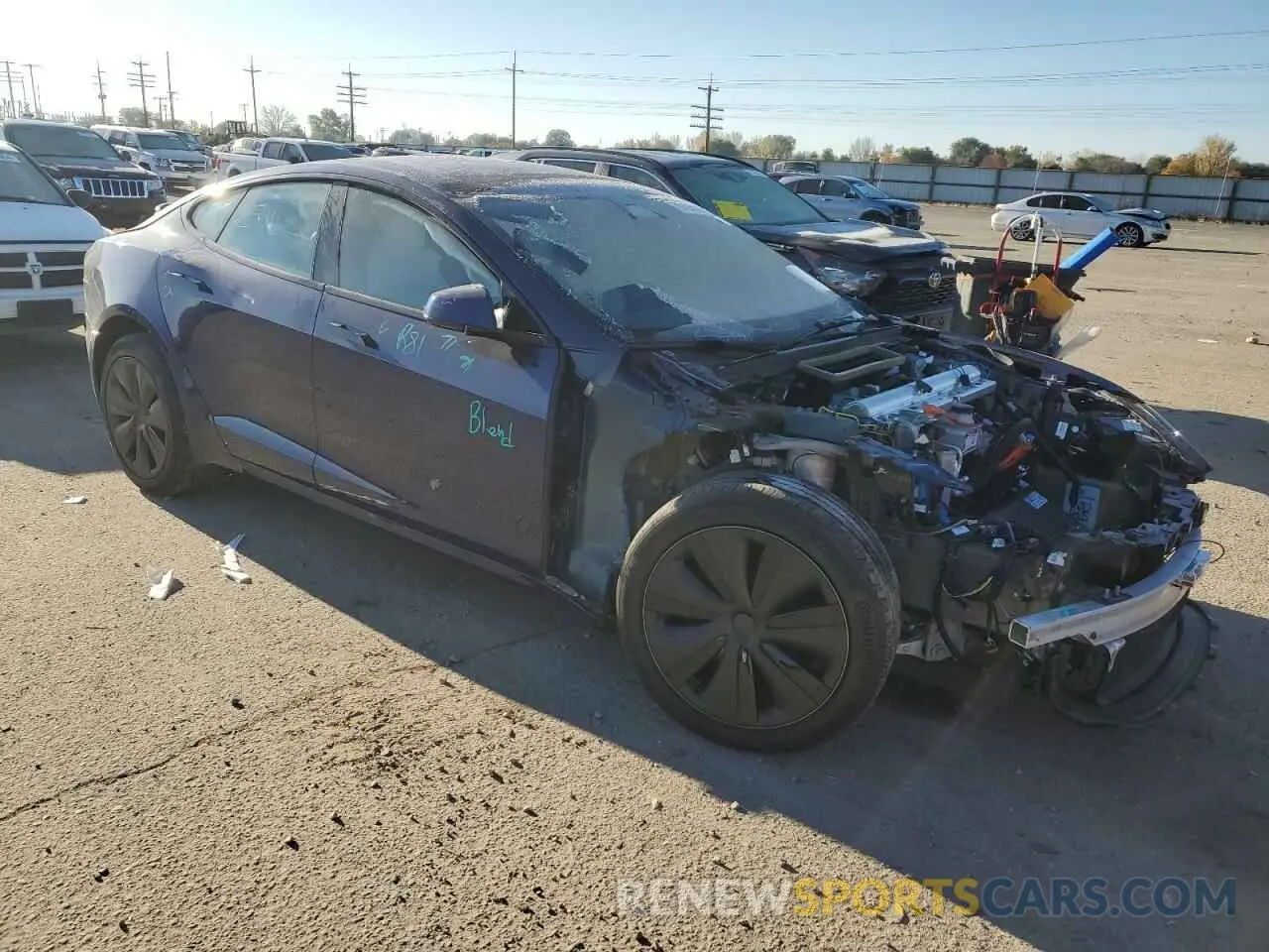 4 Photograph of a damaged car 5YJSA1E58NF491586 TESLA MODEL S 2022