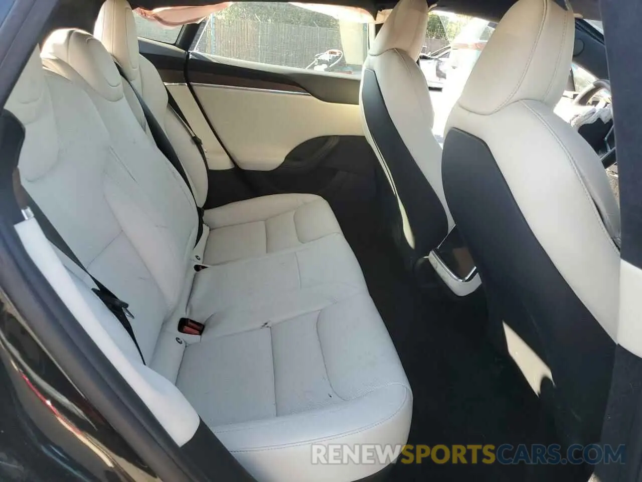 12 Photograph of a damaged car 5YJSA1E59NF460010 TESLA MODEL S 2022