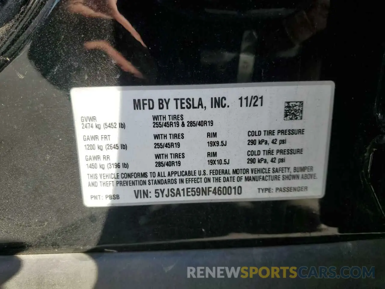 16 Photograph of a damaged car 5YJSA1E59NF460010 TESLA MODEL S 2022