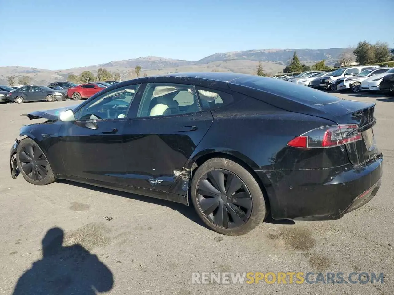 2 Photograph of a damaged car 5YJSA1E59NF460010 TESLA MODEL S 2022
