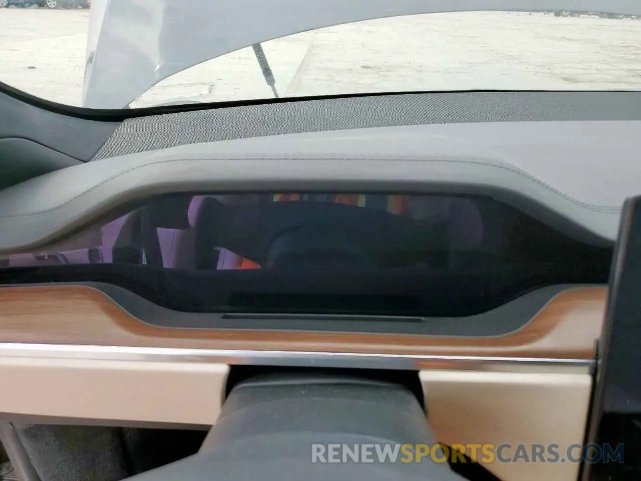9 Photograph of a damaged car 5YJSA1E59NF474103 TESLA MODEL S 2022